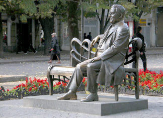 Памятники джазовым музыкантам Джаз Памятники Леониду Утесову JazzPeople