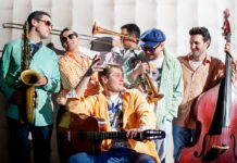 «Санта Барбара» в стиле свинг от Sweet Hot Jazz Band