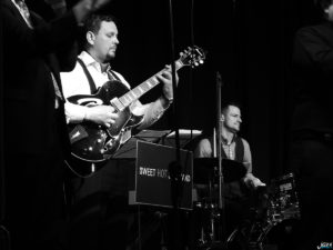 Фоторепортаж с фестиваля джазового вокала JazzMan в «Ткачах» Вова Чё Морале и Sweet Hot Jazz Band на фестивале джазового мужского вокала JazzMan