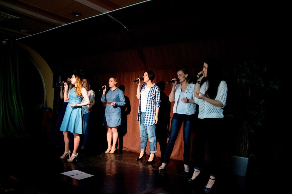 Джаз а капелла ансамбли Phoenix Jazz Vocal Group