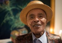 На 96-м году жизни умер джазовый певец Джон Хендрикс умер Джон Хендрикс