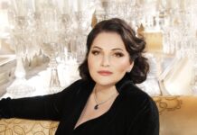 Хибла Герзмава с сольным концертом в Петербурге c джаз-бэндом п/у Сергея Макеева Хибла Герзмава