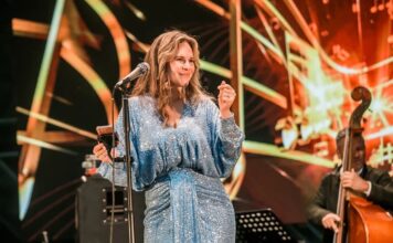 Джазовая певица Светлана Жаворонкова