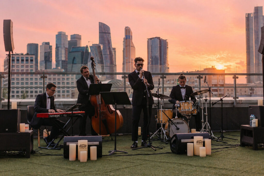 Roofevents – новый летний сезон #джазнакрыше в Москве